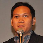 [Omar_Tamayo1_English_writing_with_integrity_award.Educators:MEDIASTORE_LEAF]@35cb1490